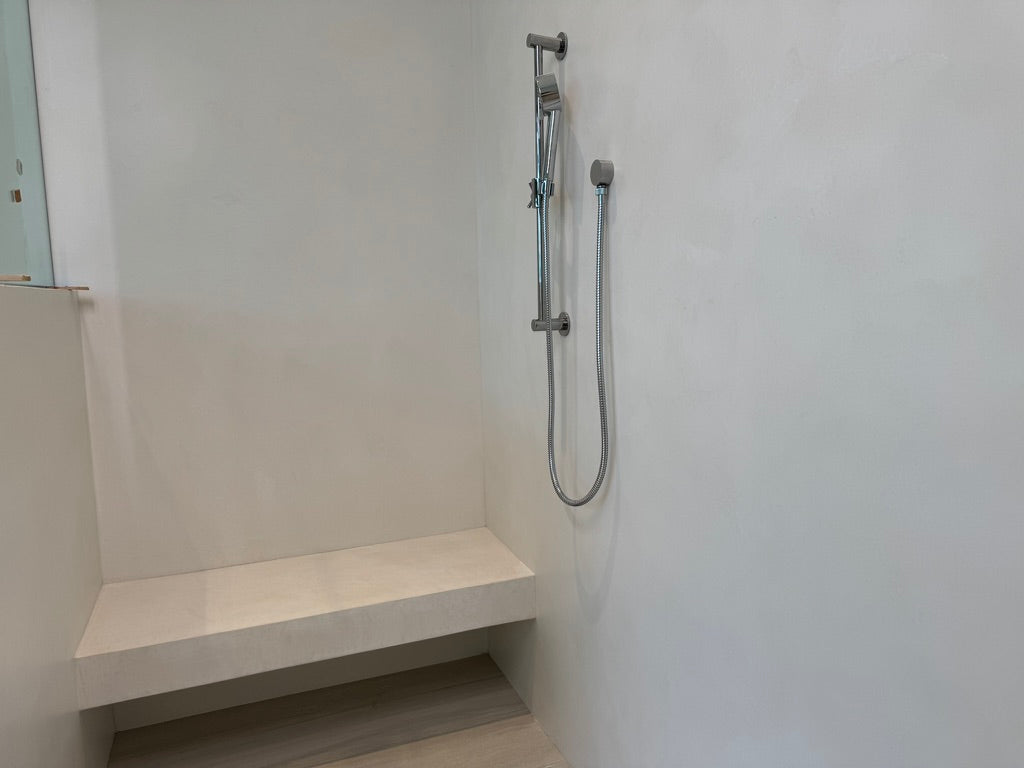 PoolCem shower walls and floating bench