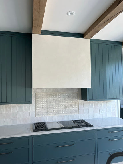 Range hood finished in Cadoro Classic+ Venetian plaster